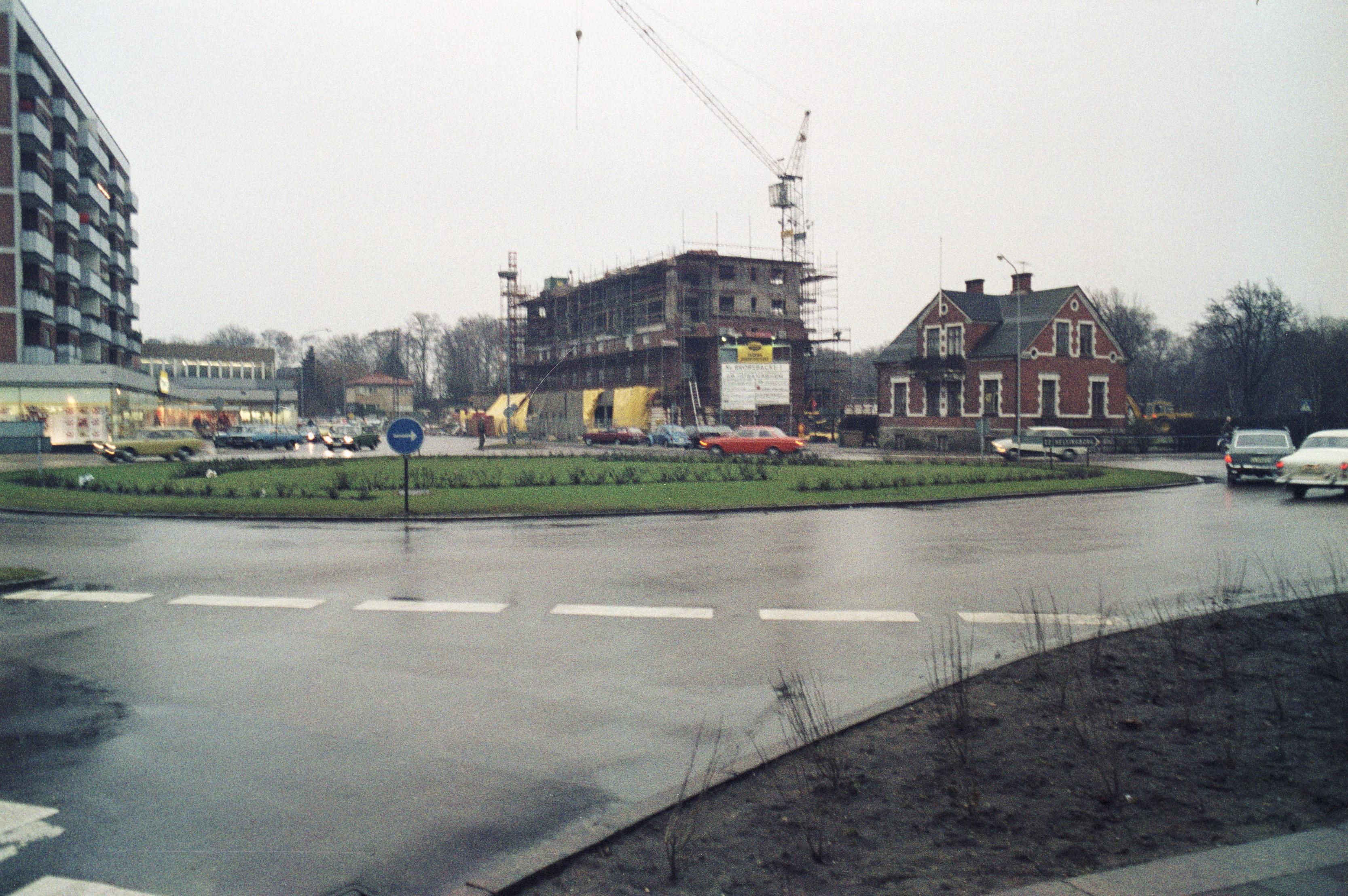 S3_197912-23