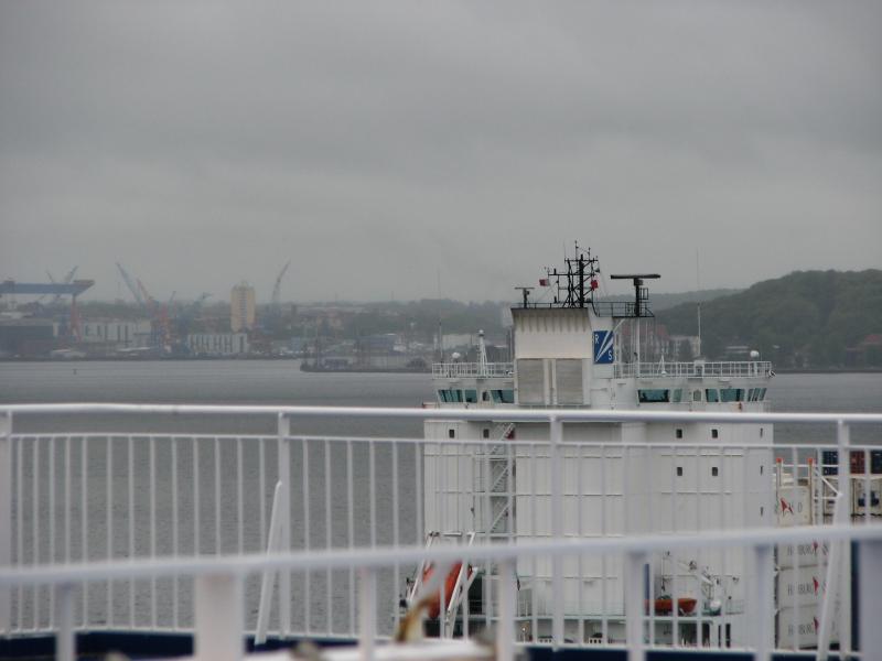 S3_2372
